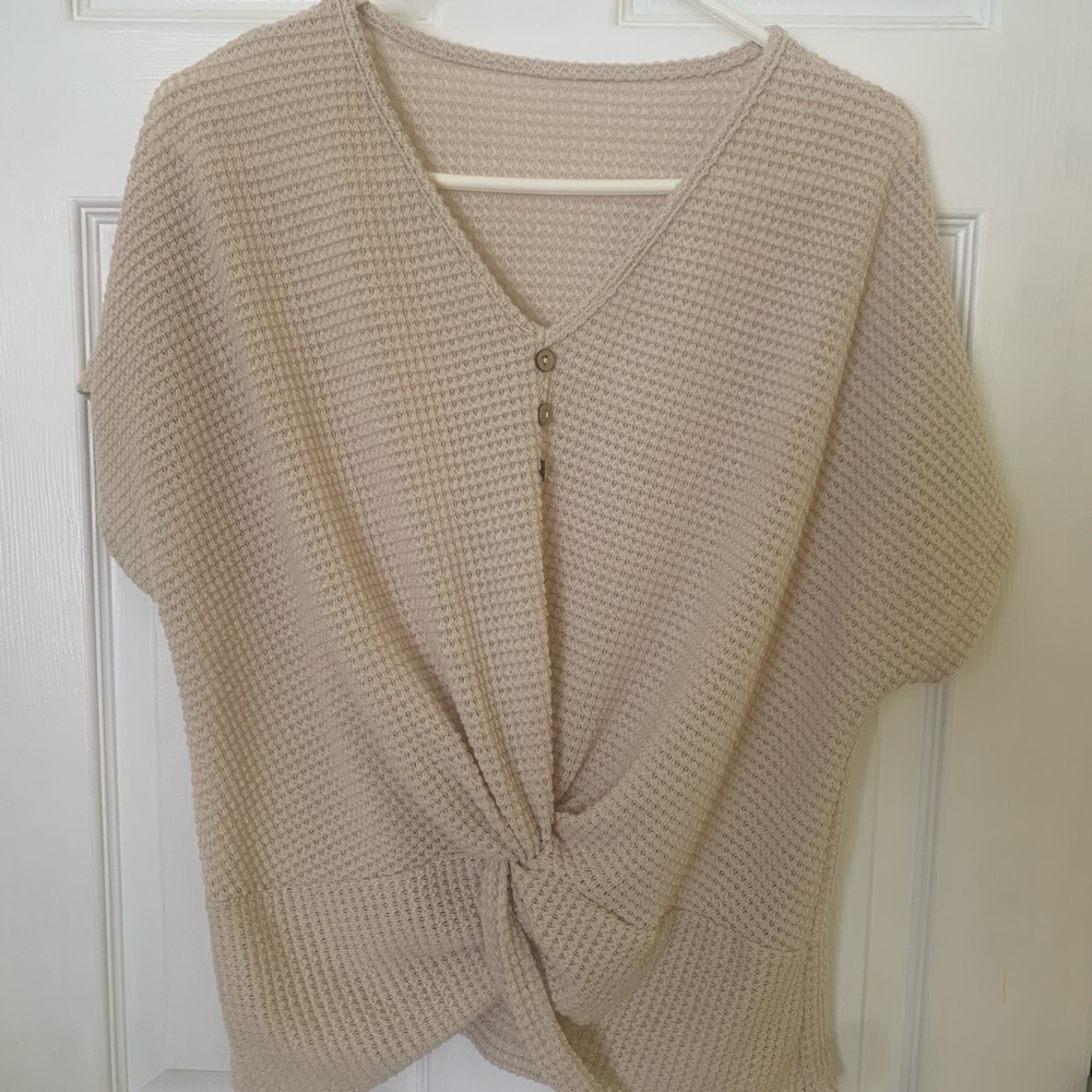 SHEIN Top Beige Very Cute!